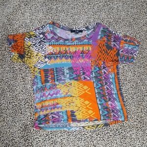 💥3/$25💥Vibrant Tribal Print Drop shoulder Tee - Small